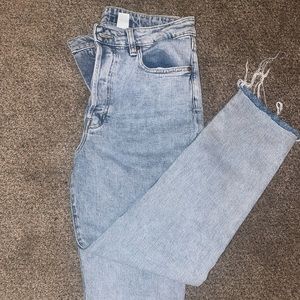 H&M light wash Mom jeans